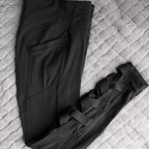 Athleta Women's Black High Rise Cutout Leggings ~S~ 383487-00 - Picture 11 of 13